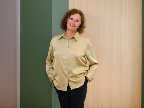Half body portrait of employee Yvonne Lundqvist
